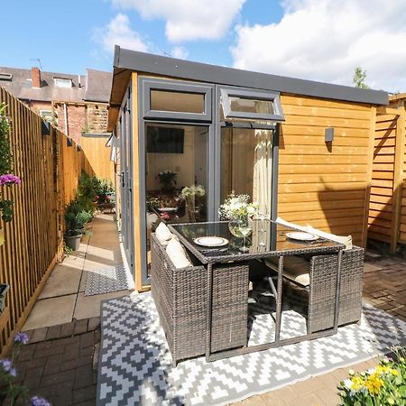 Garden Suite Dronfield Dış mekan fotoğraf