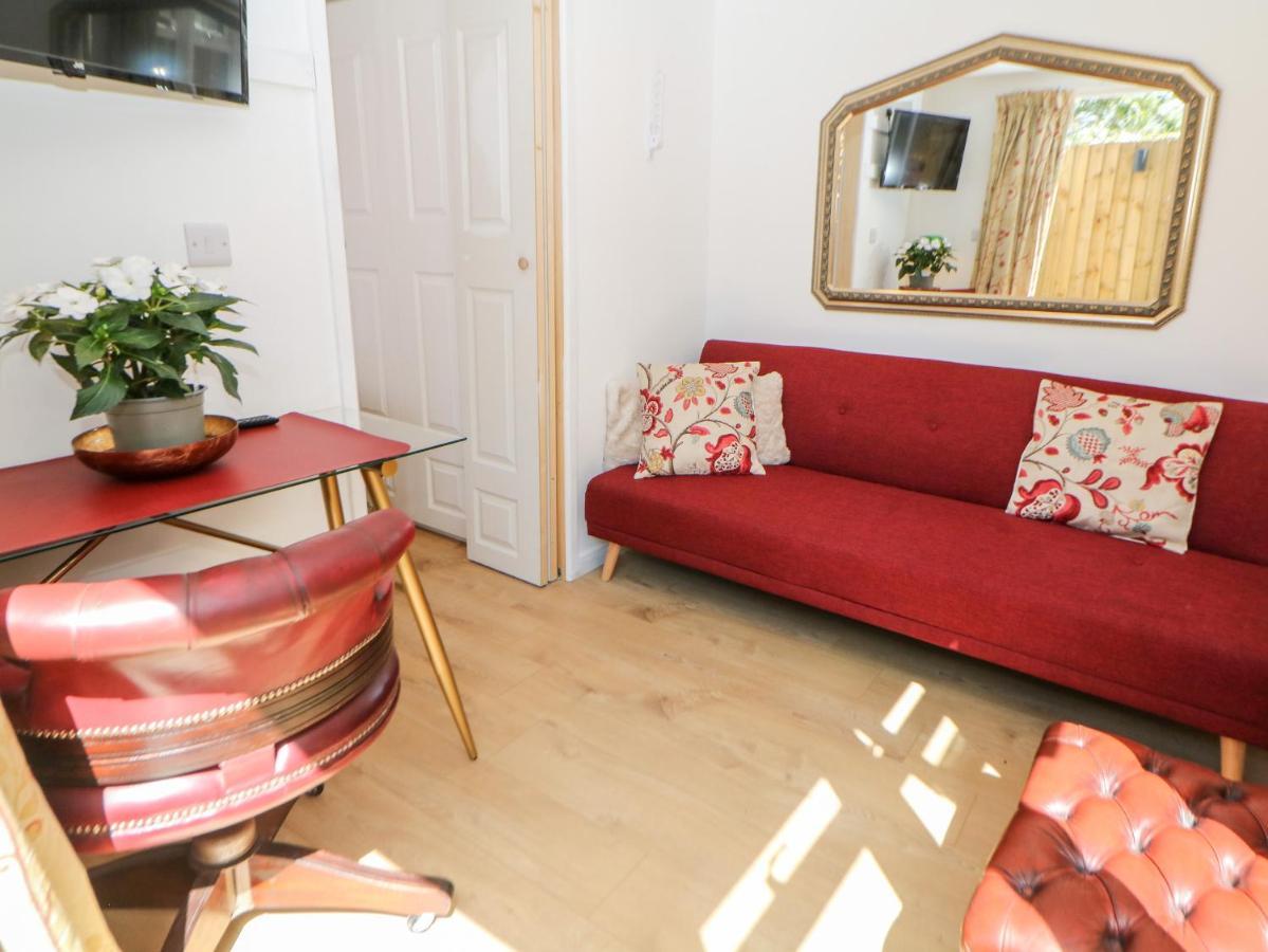 Garden Suite Dronfield Dış mekan fotoğraf
