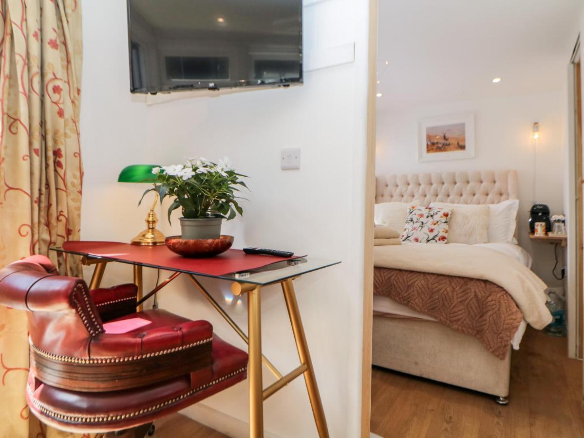Garden Suite Dronfield Dış mekan fotoğraf