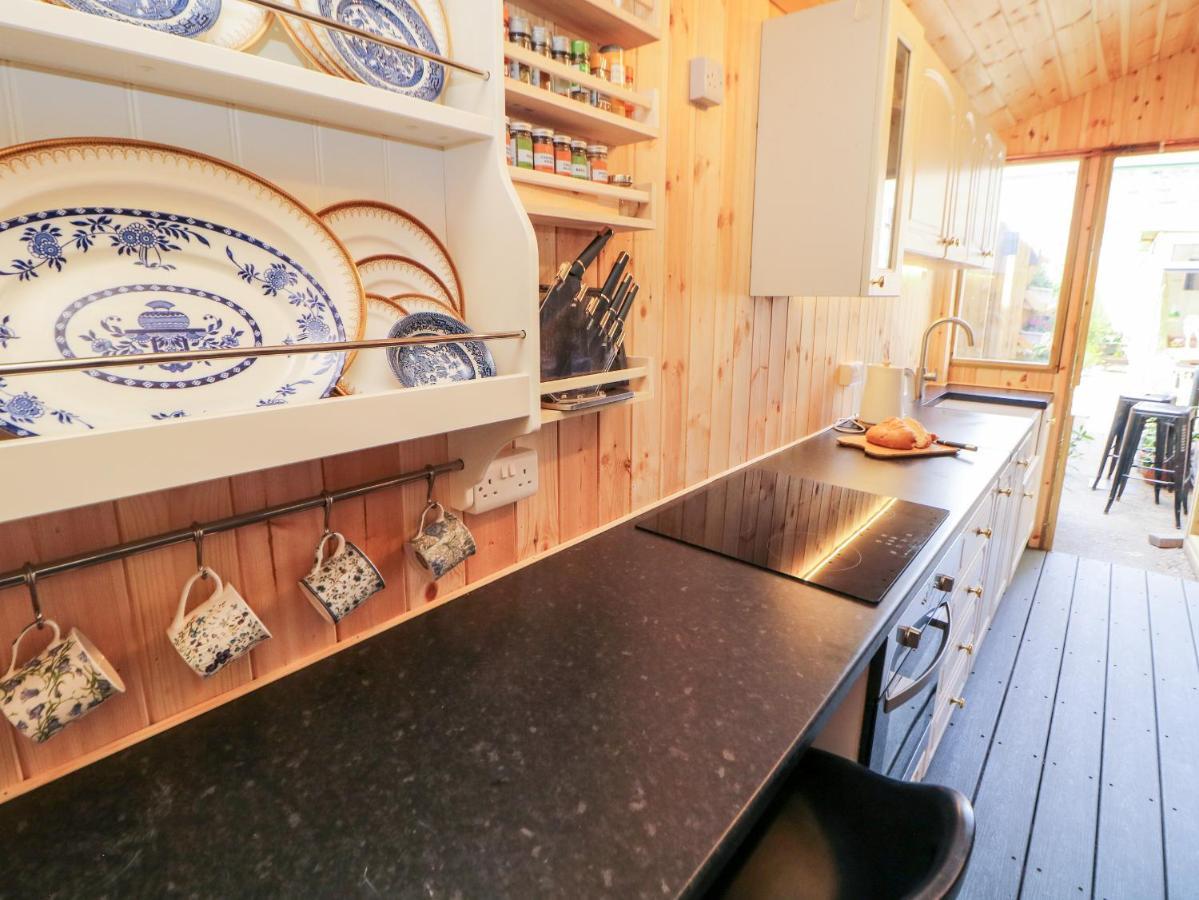 Garden Suite Dronfield Dış mekan fotoğraf