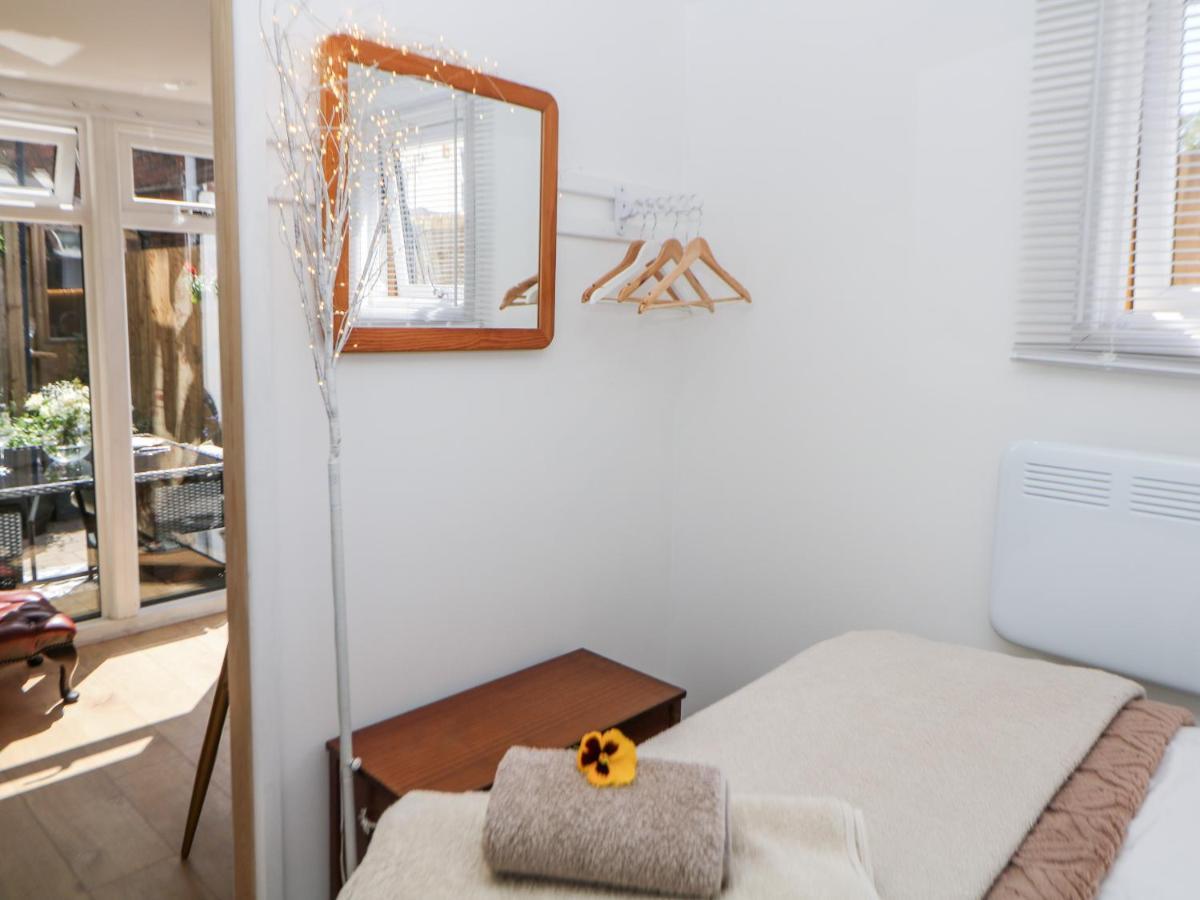 Garden Suite Dronfield Dış mekan fotoğraf